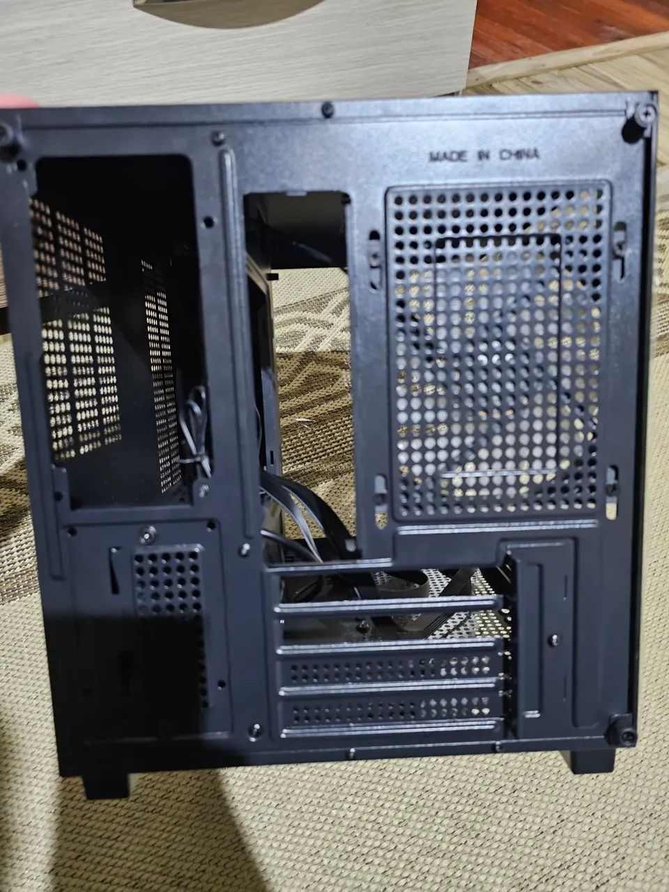 Gabinete Gamer Aigo Luna A275 - Foto 2