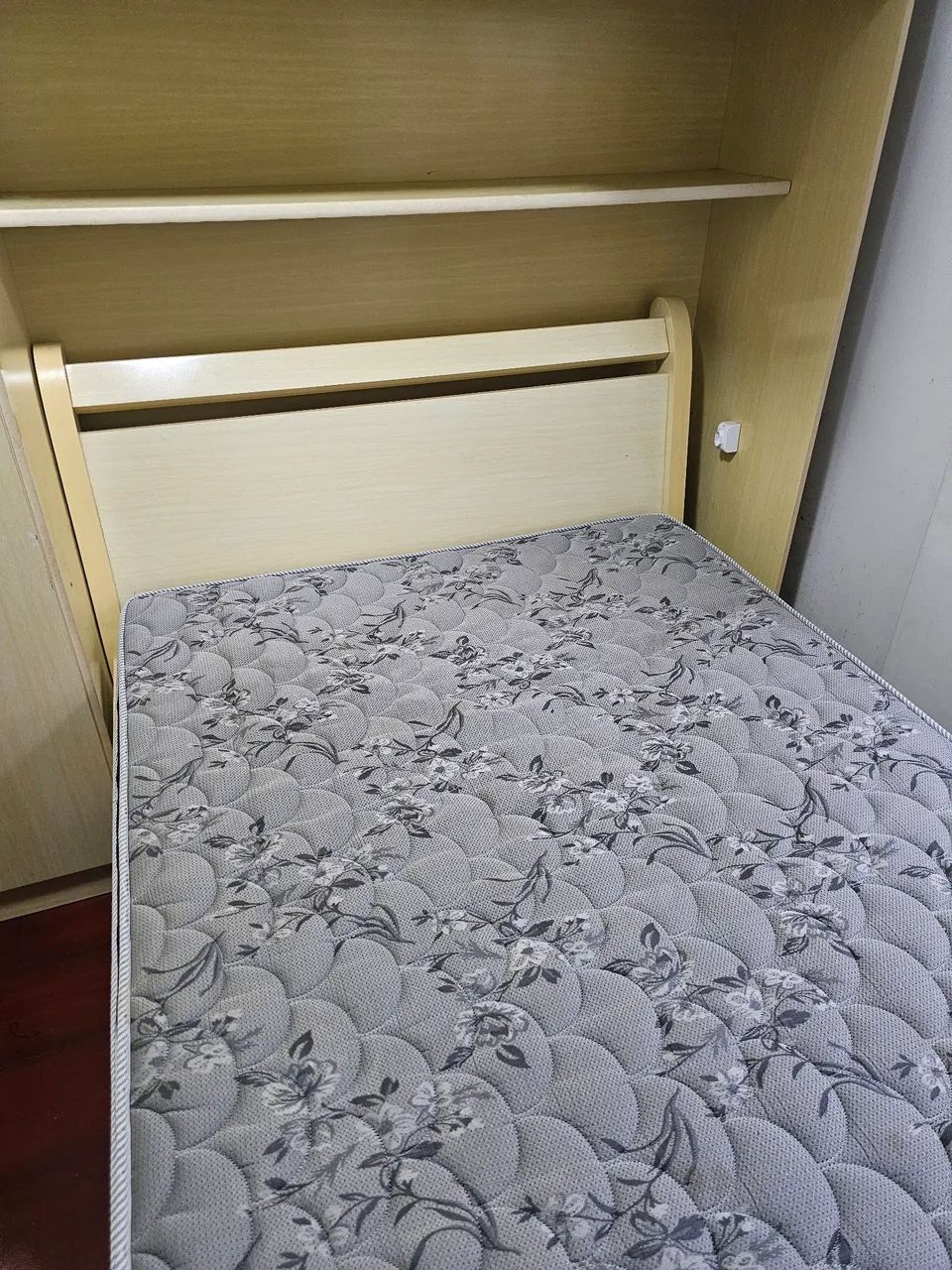 Cama de casal com colchão  - Foto 2