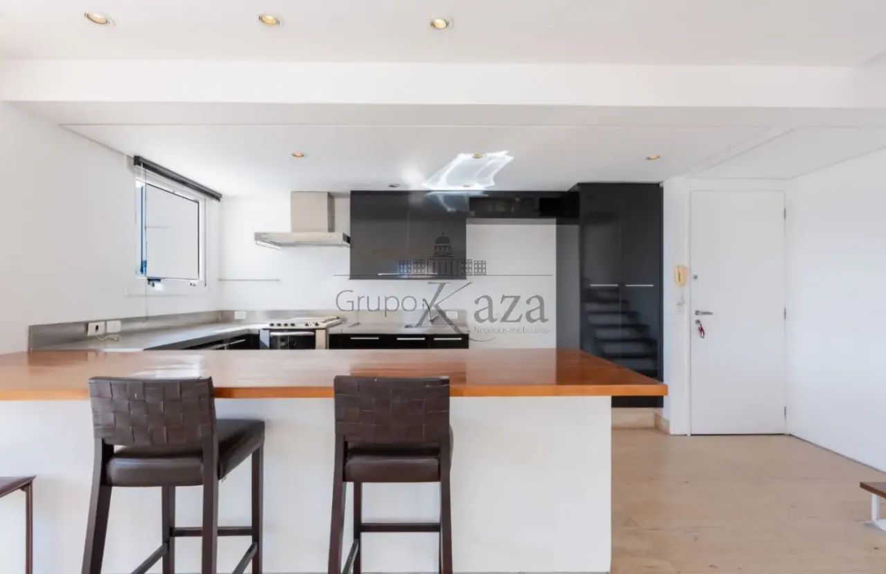 Oportunidade - Cobertura Triplex - 3 Dormitórios - Vila Nova Conceição - 180m². - Foto 4