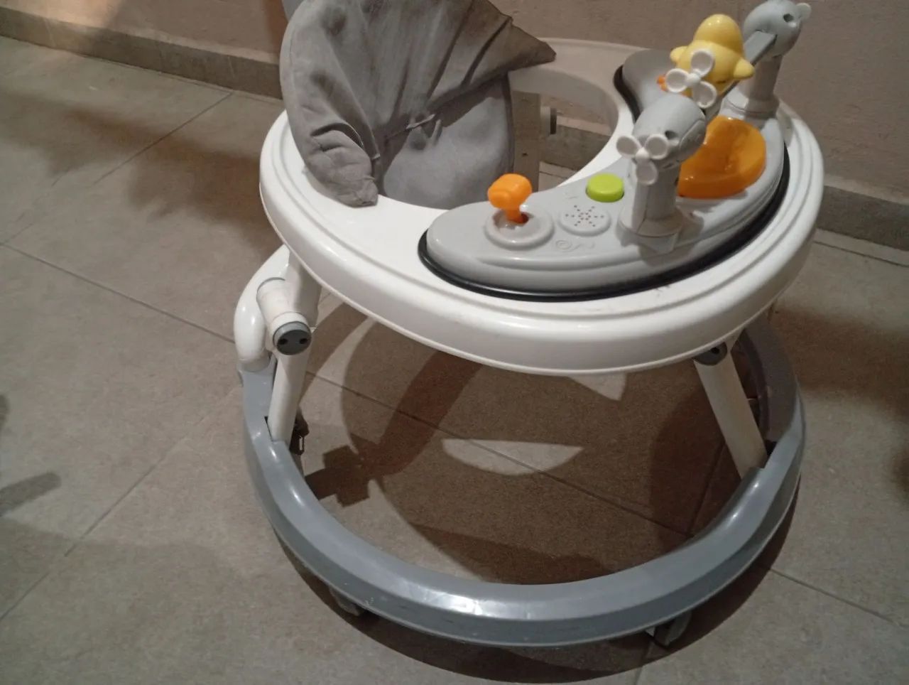 Andador de bebê  - Foto 3