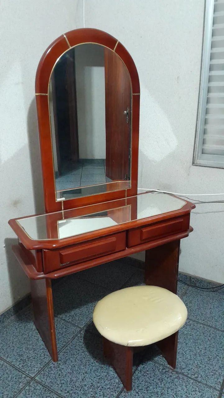 Vendo penteadeira antiga em ótimo estado - Foto 4