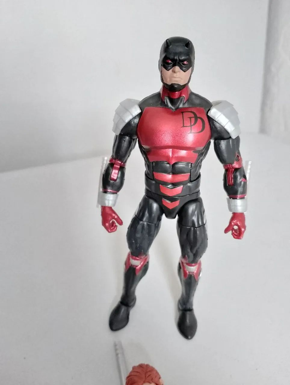 Marvel Legends Demolidor Armadura - HASBRO - Foto 3