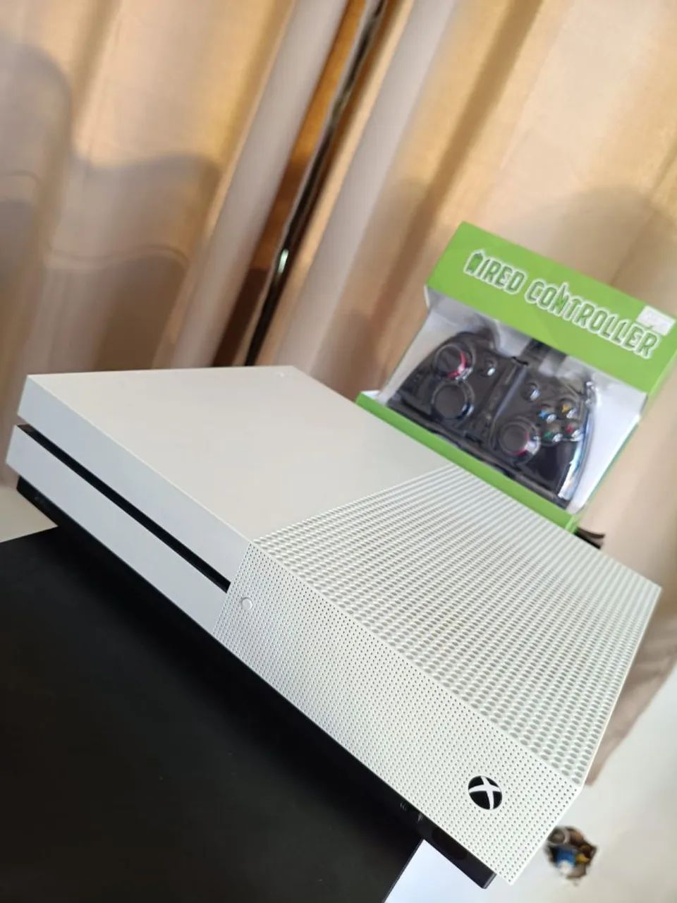 Xbox One S impecável com garantia 