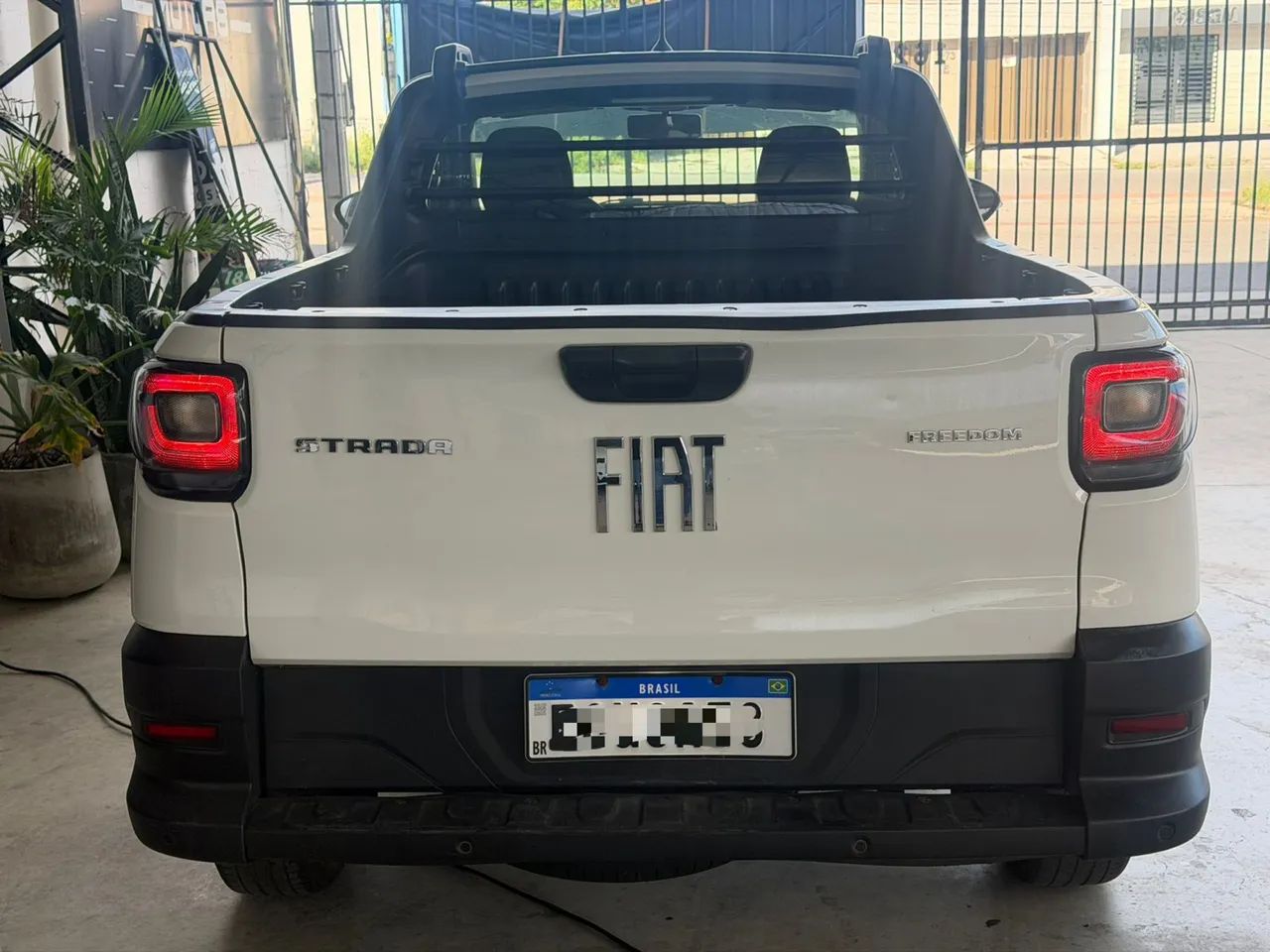 Fiat Strada Freedom 1.3 Flex 8V CS Plus 2023 - Foto 4