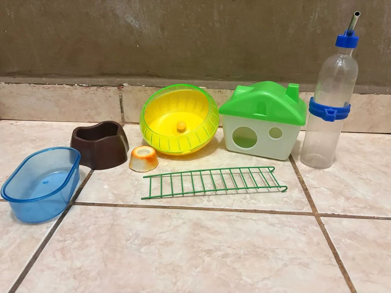 Vendo Gaiola de Hamster  - Foto 2