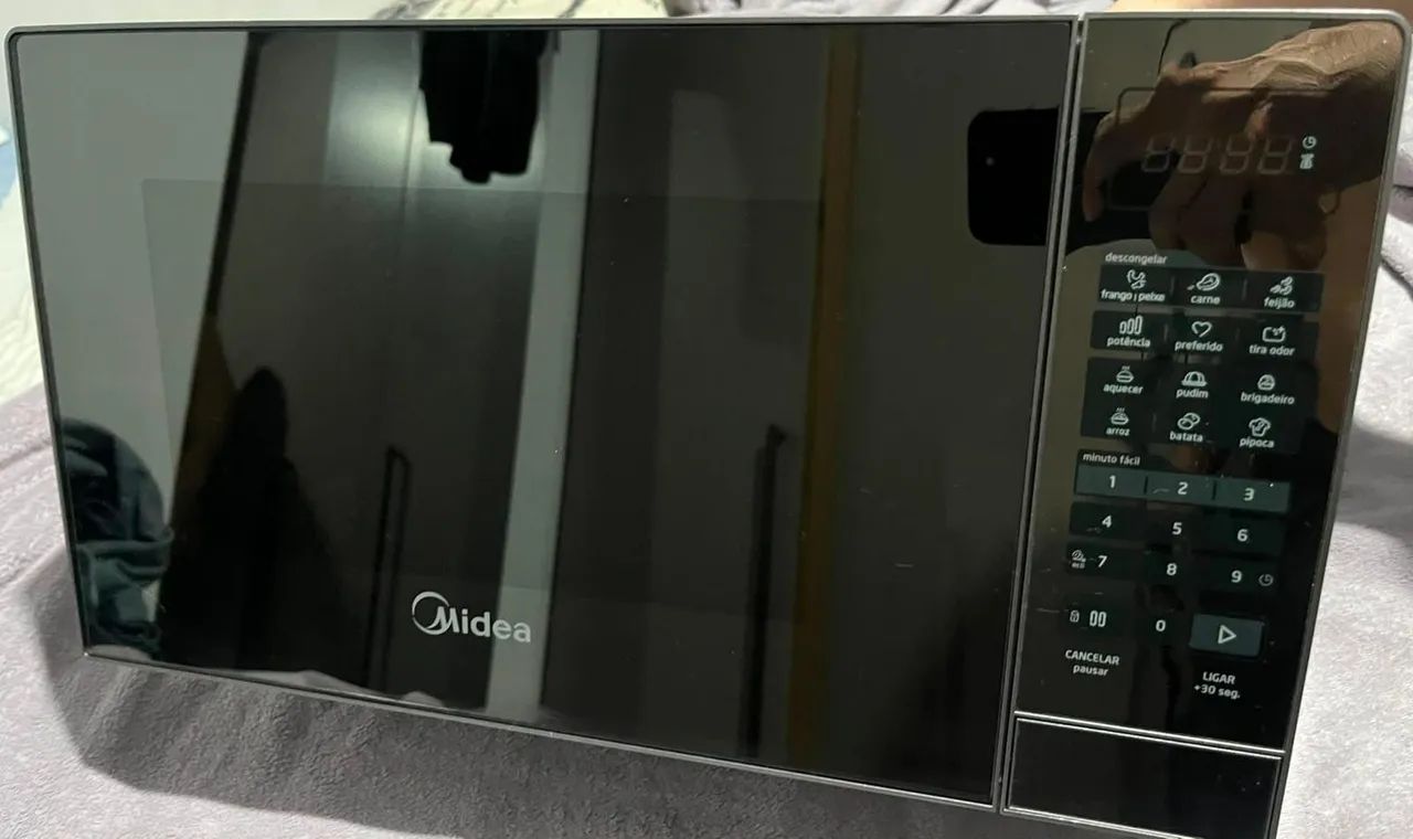 Vendo micro-ondas semi nova