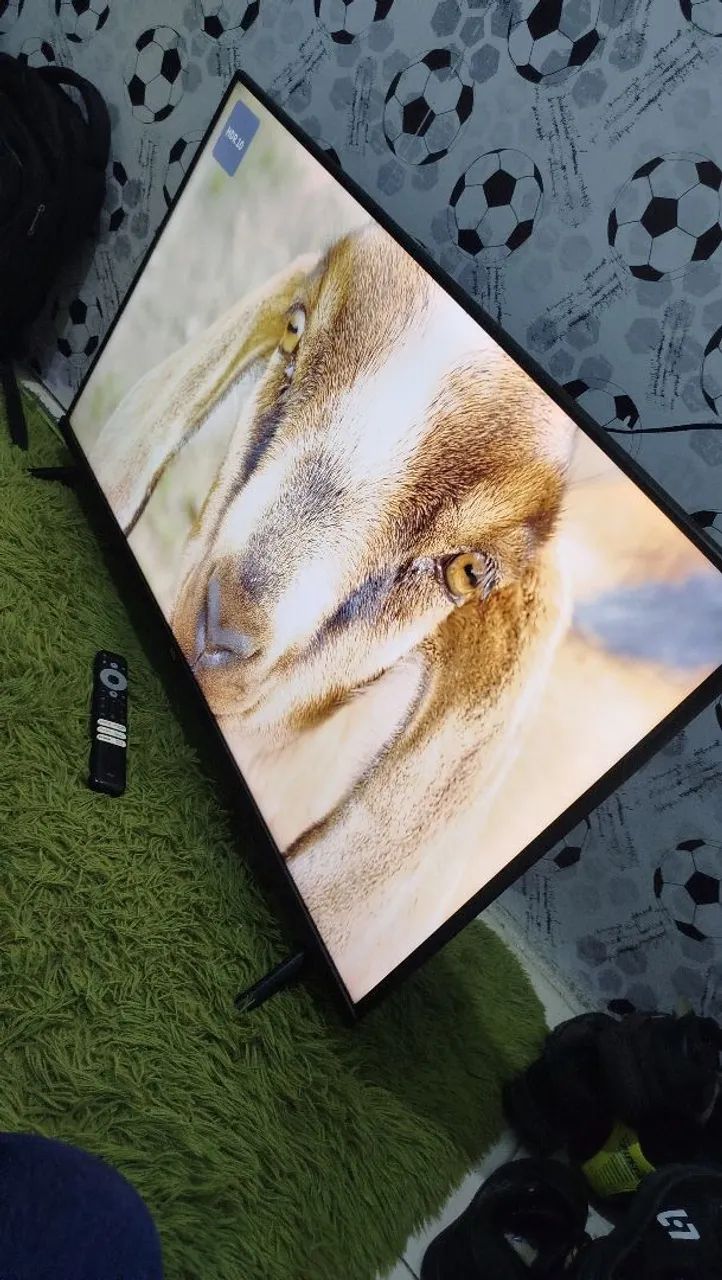 VENDO TV 40 SMART TOP COM ALEXA COMANDO DE VOZ, FUNCIONA PERFEITAMENTE, TV CONSERVADA!! - Foto 4