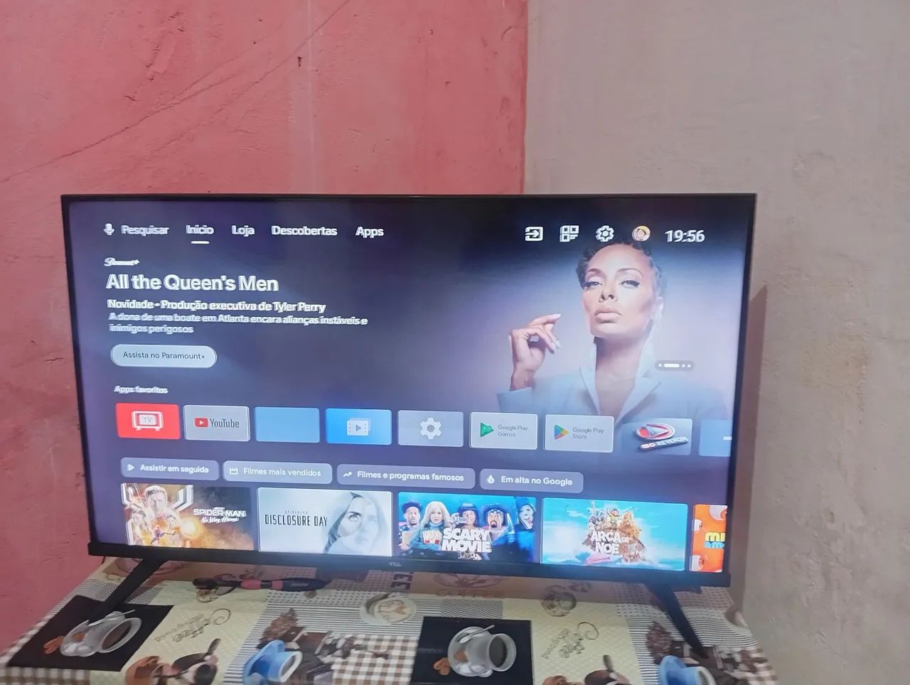 Tv 32 polegadas semi Nova em perfeito estado de uso por 1100  - Foto 3