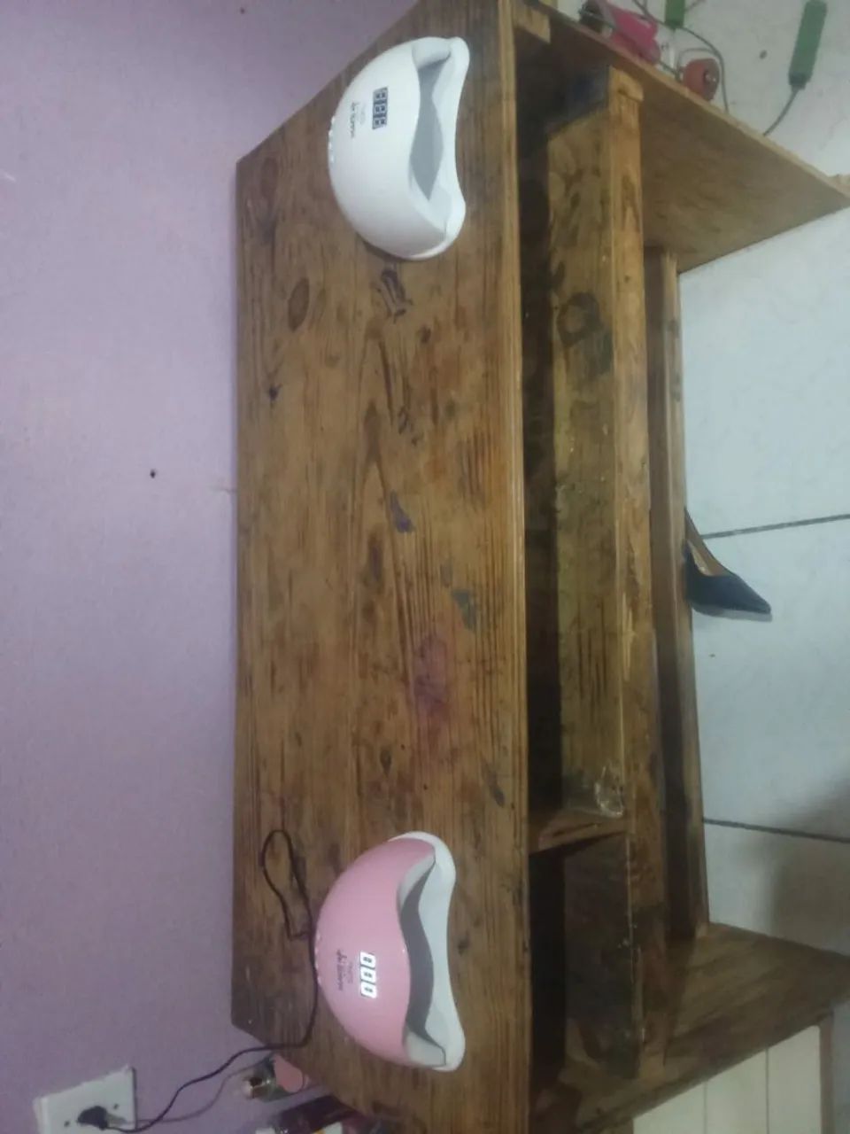 Mesa rústica para manicure