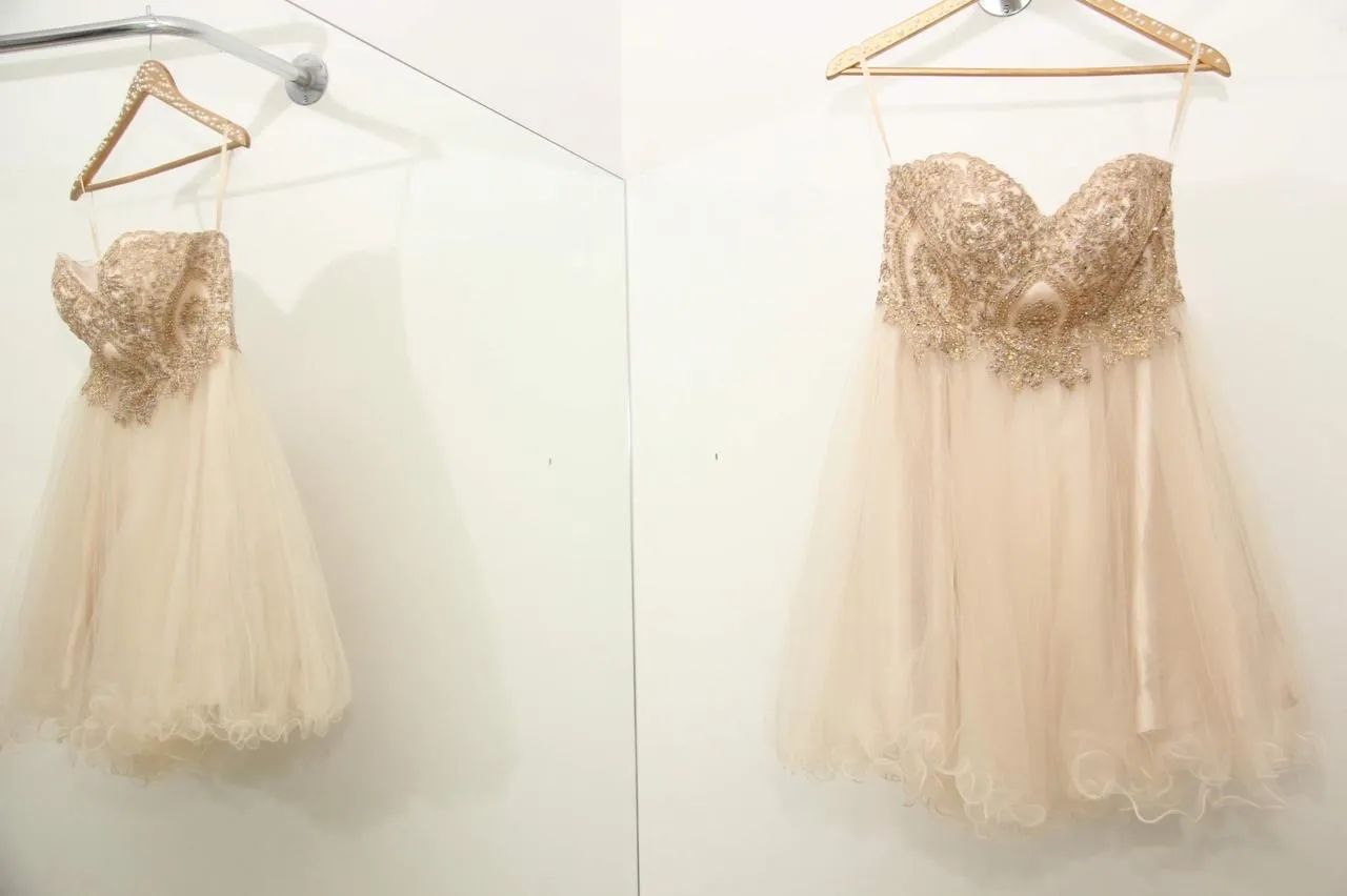 Vestido de debutante dourado  - Foto 3