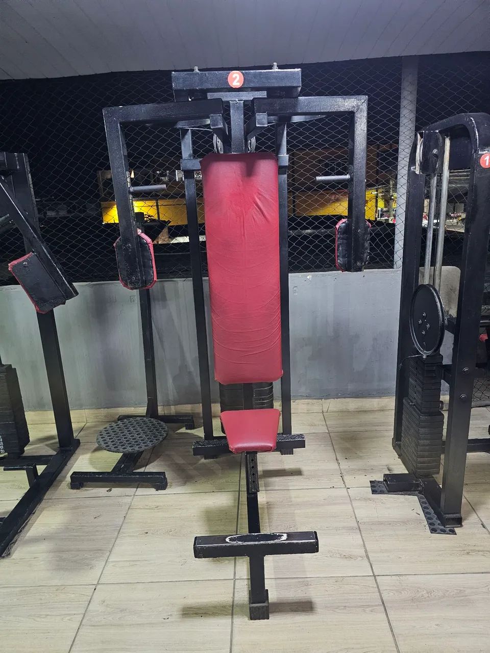 Pulley peck deck voador aparelho academia 