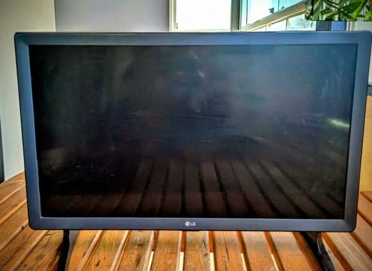 Tv LG smart 24 polegadas com controle  - Foto 3