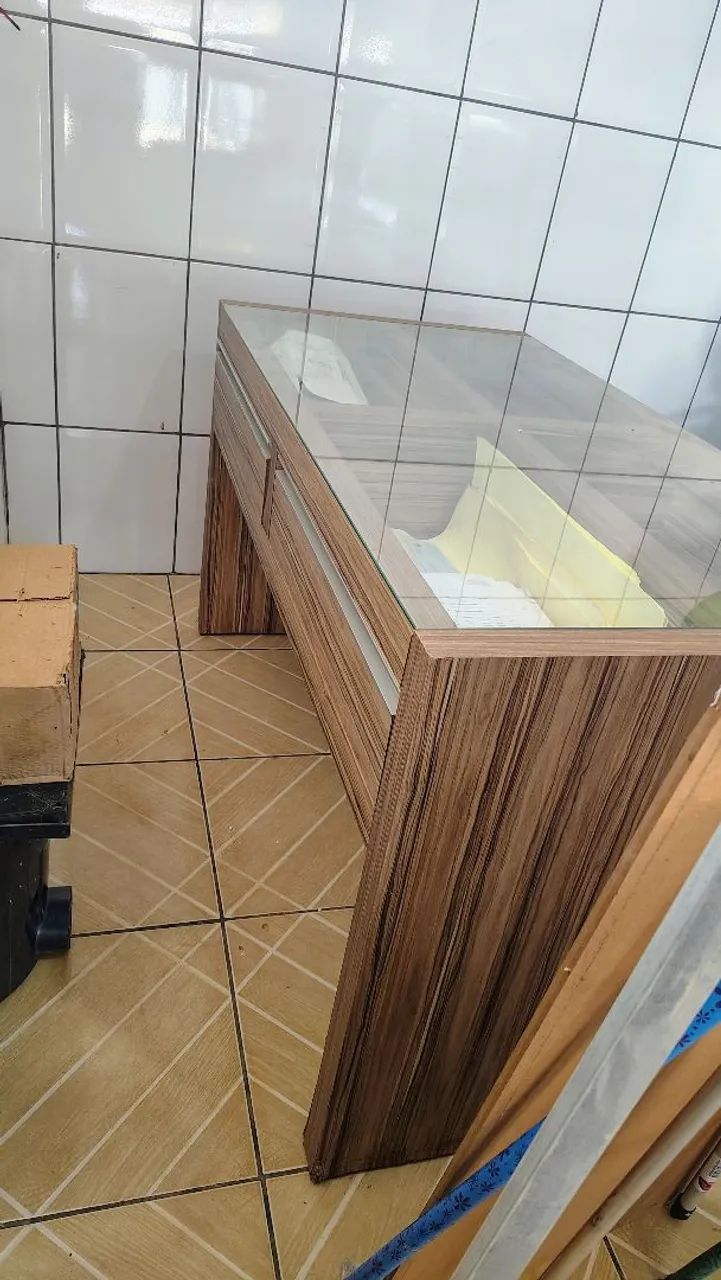 Balcão mesa vidro vitrini  com gaveta - Foto 2