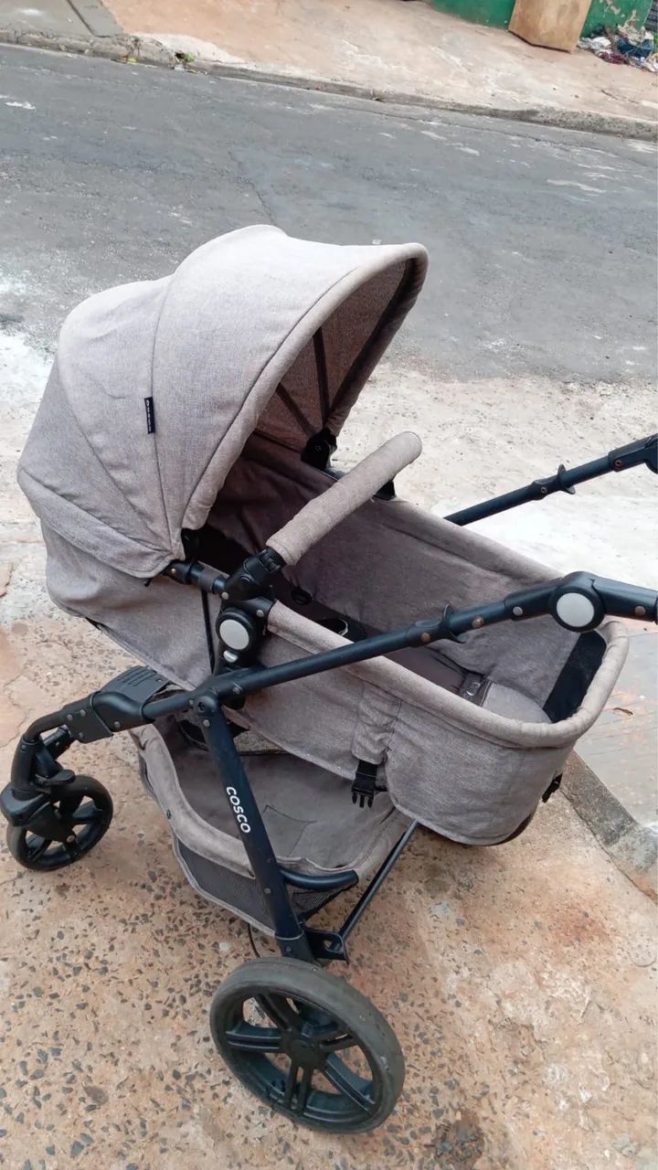 Estou vendendo carrinho de bebê Moisés 