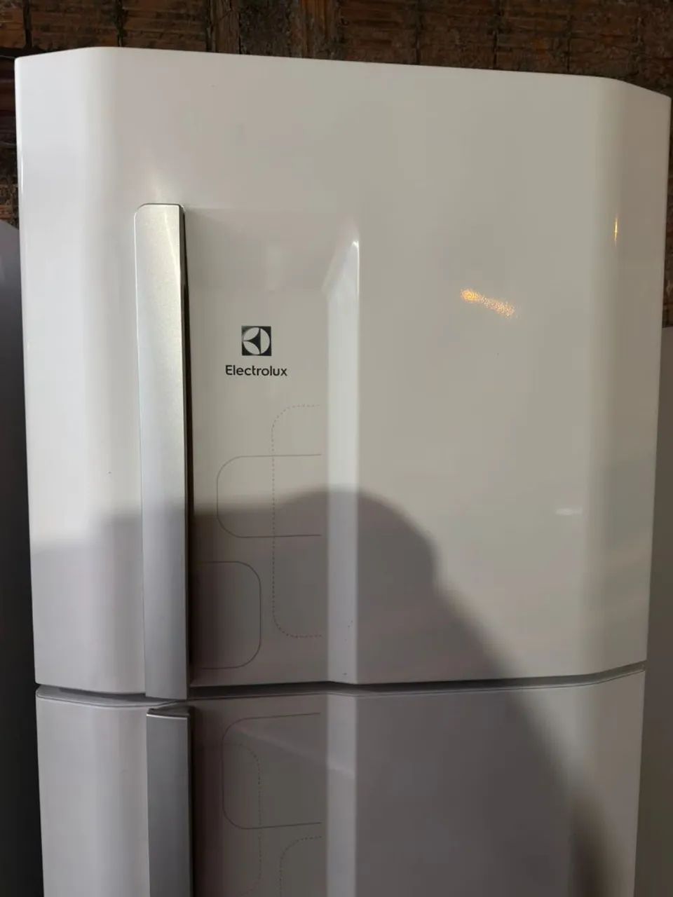 Selling Electrolux Refrigerator