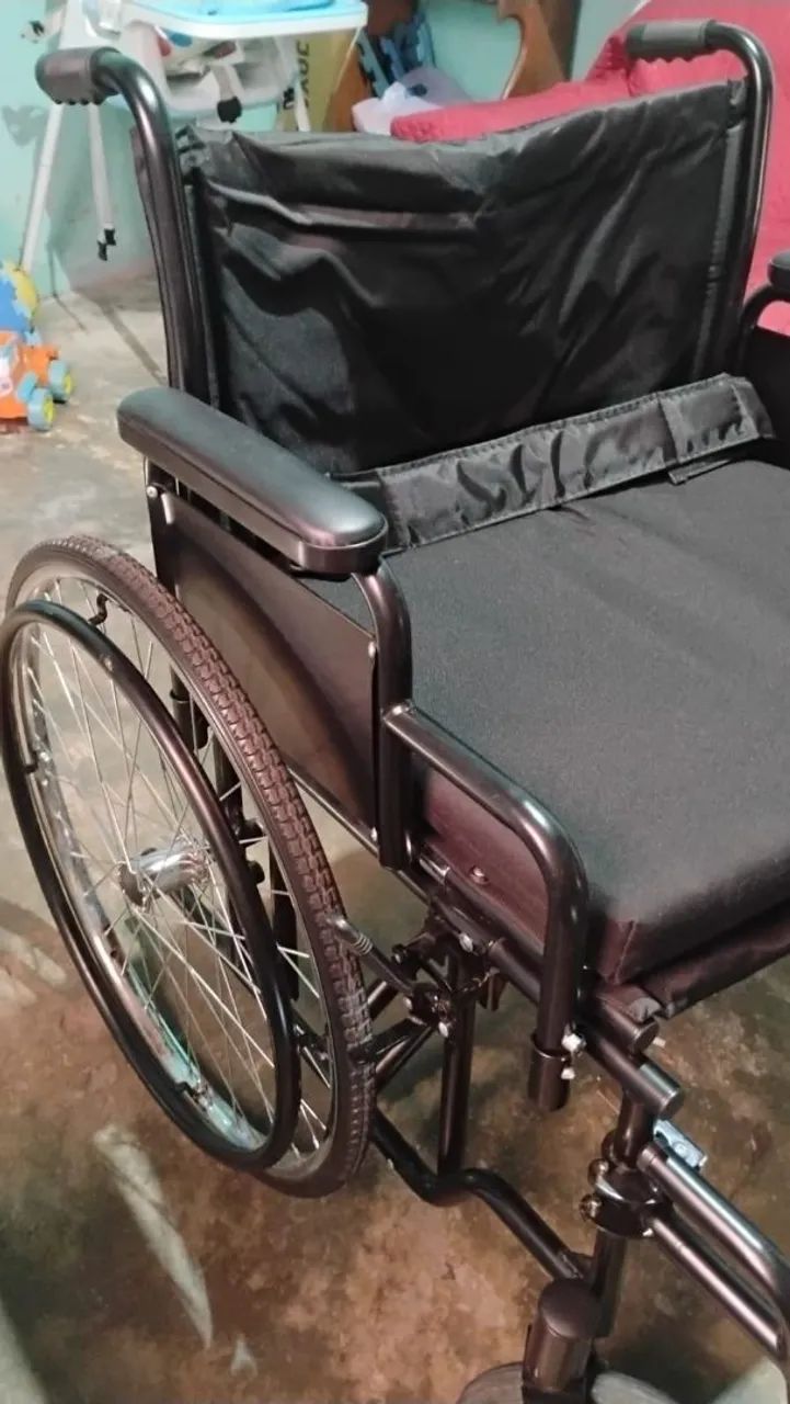 Cadeira de rodas para obeso até 180kg - Foto 2