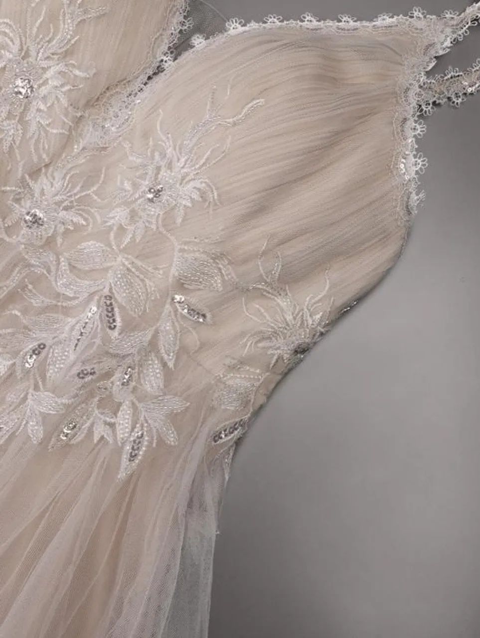 vestido de noiva branco bordado com renda gripir - Foto 3