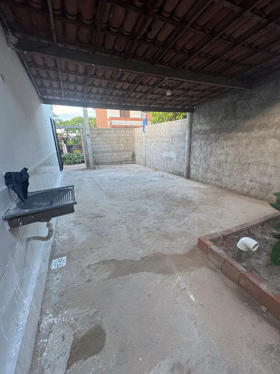 Aluga-se casa recém reformada  - Foto 4