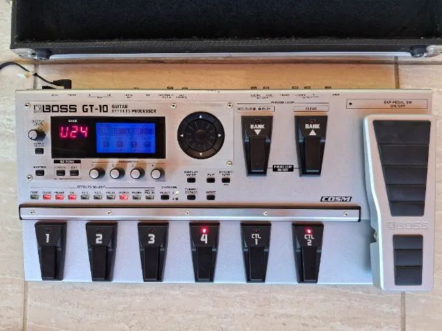 Pedaleira Boss GT-10 - Multiefeitos de Guitarra - Instrumentos