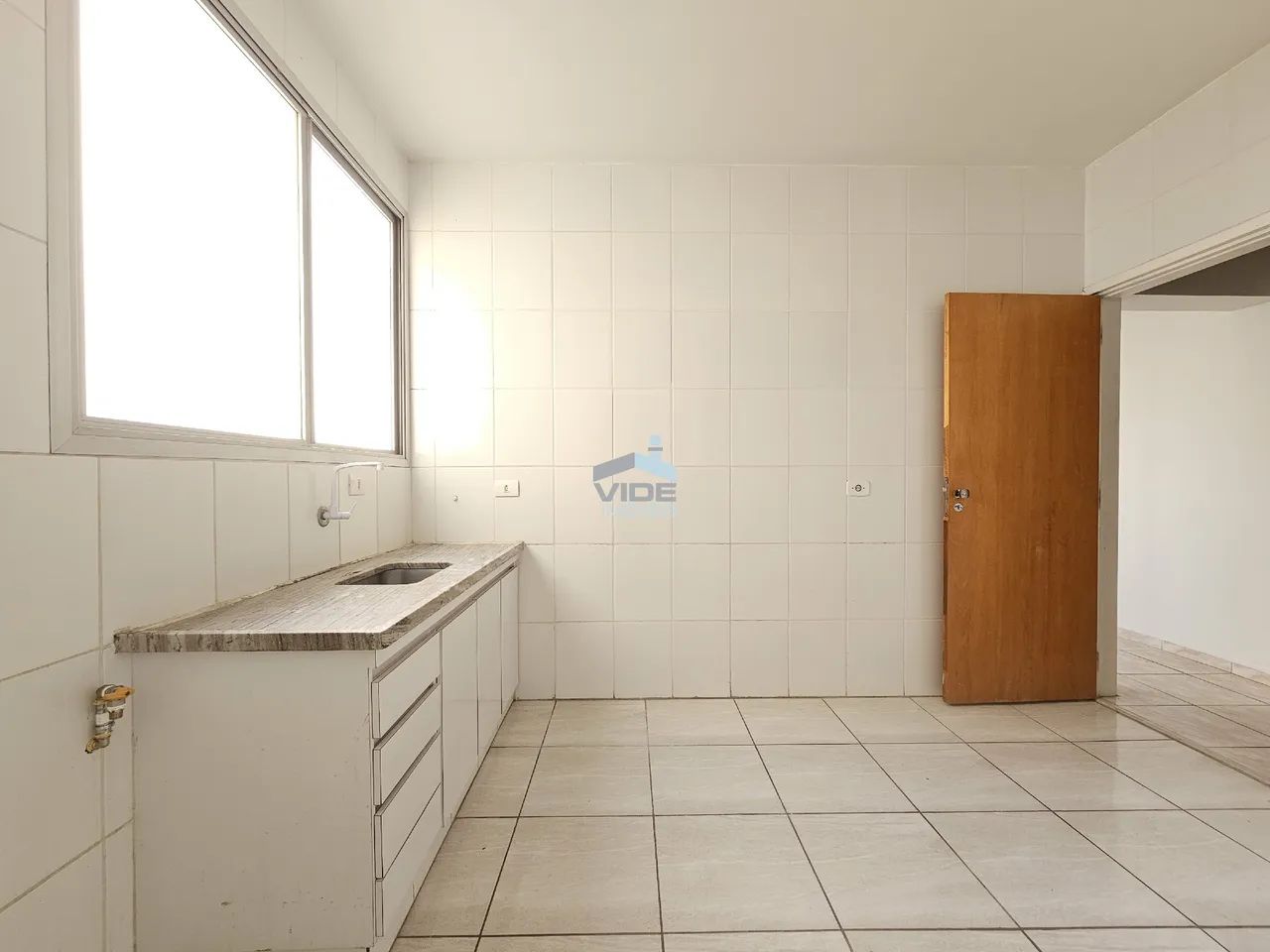 APARTAMENTO PARA ALUGAR NO BAIRRO CAMBUI EM CAMPINAS, UM QUARTO, COZINHA COM GABINETE , LI - Foto 11