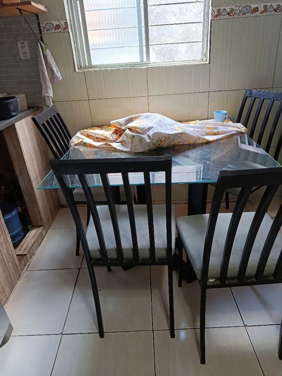  Conjunto Mesa de vidro com 4 cadeiras  - Foto 2
