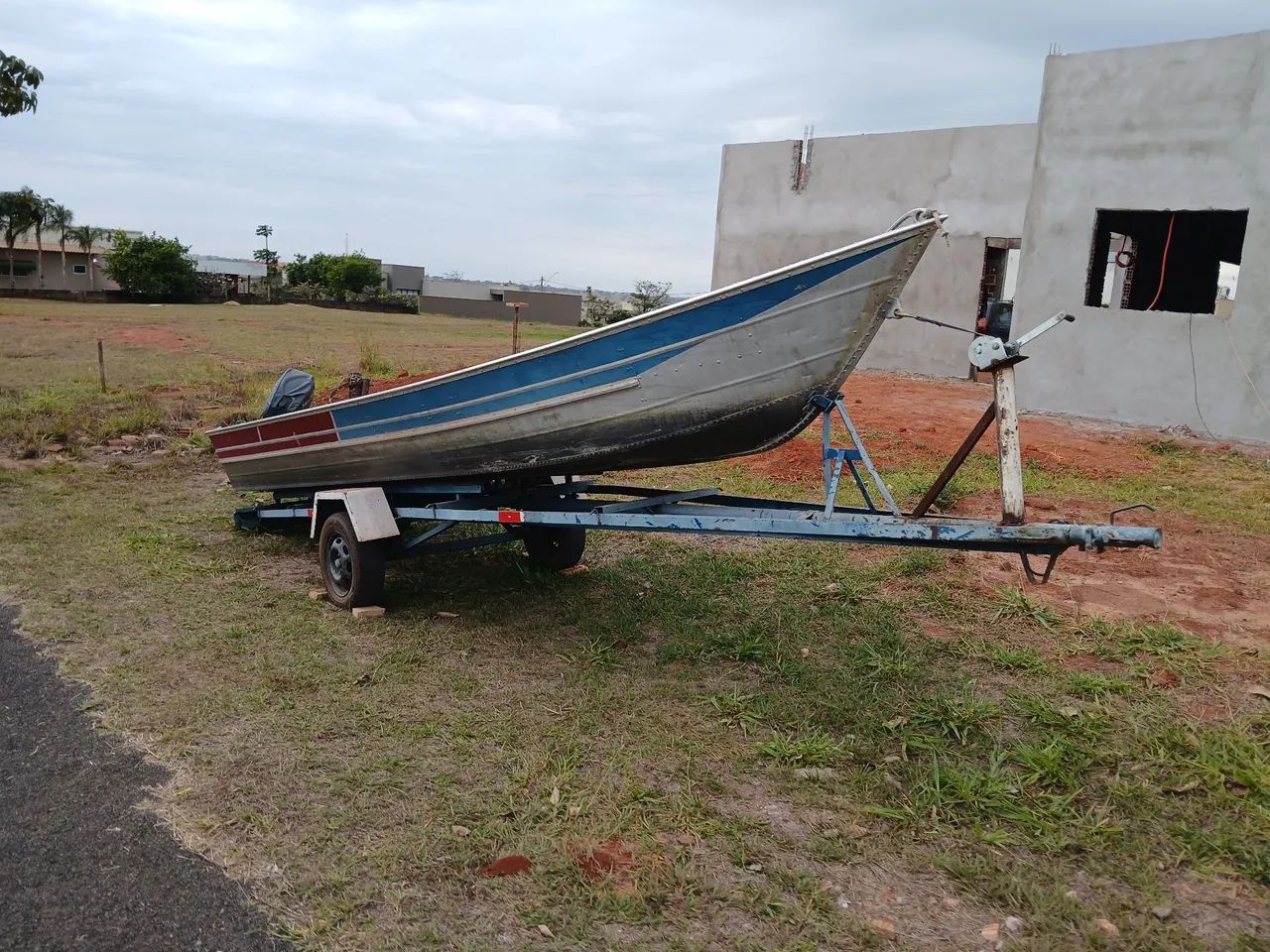 BARCO - MOTOR E CARRETA
