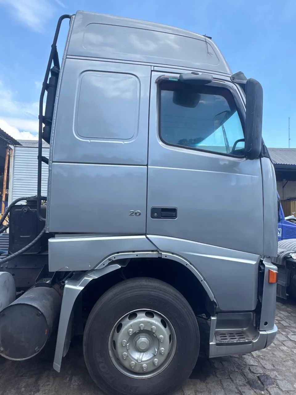 VOLVO 420 - Foto 2