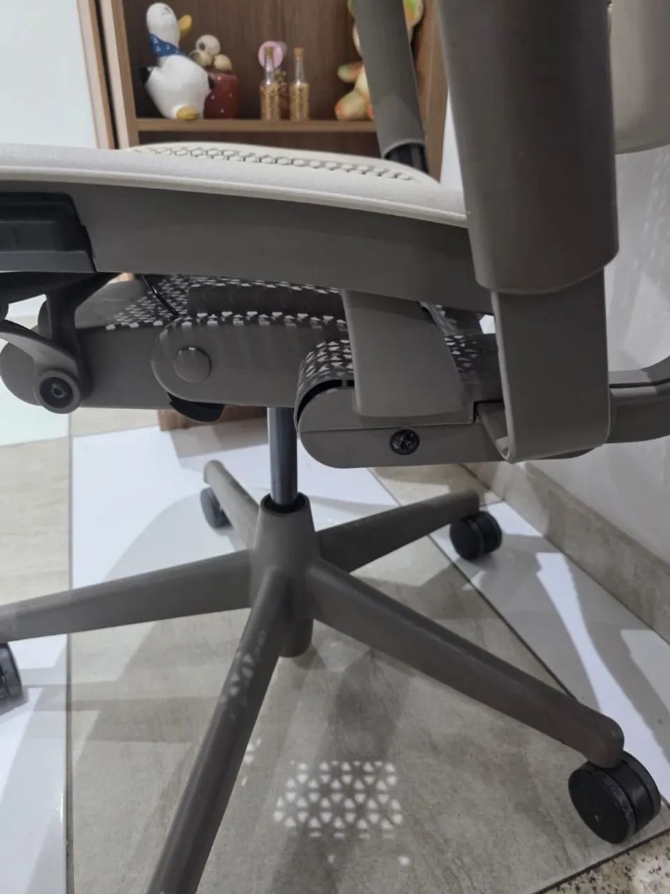 Cadeira de escritório Herman Miller  - Foto 5