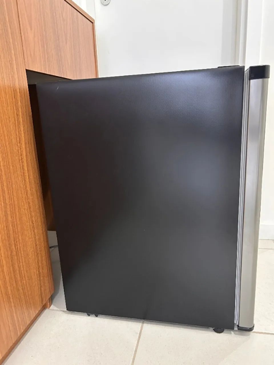 Frigobar Ph85 68 Litros Platinum Philco - Foto 5