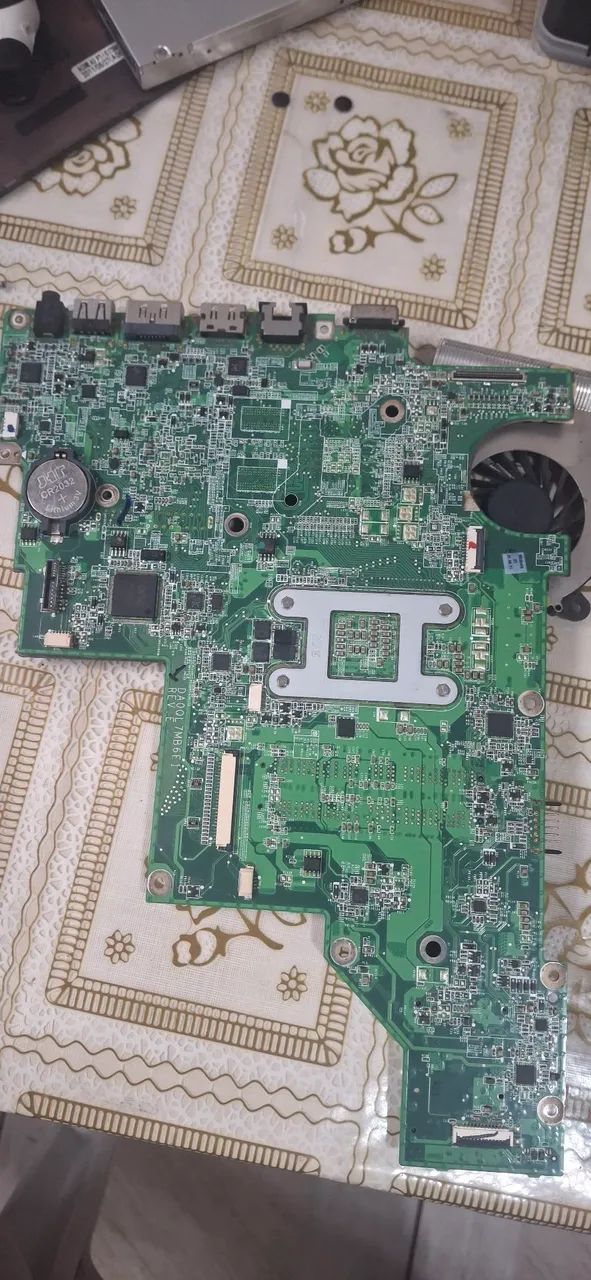 Placa mãe  completa notebook  LG c400 - Foto 2