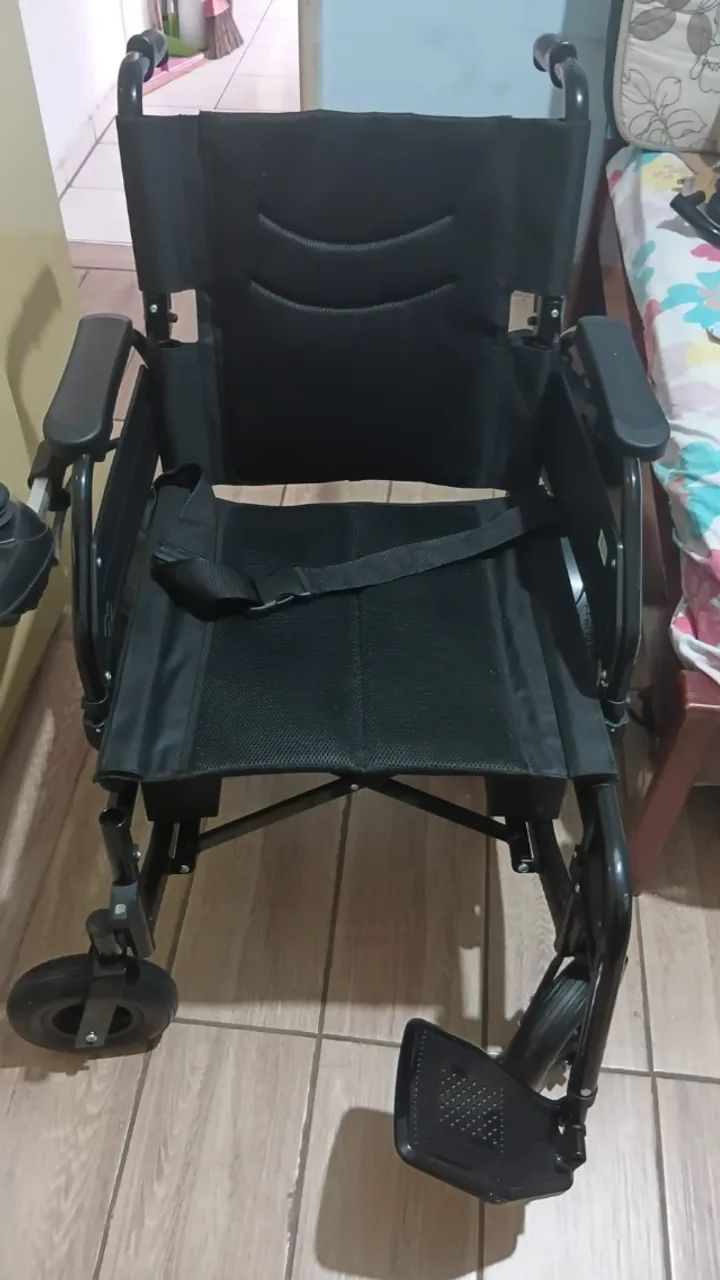 Cadeira de rodas motorizada