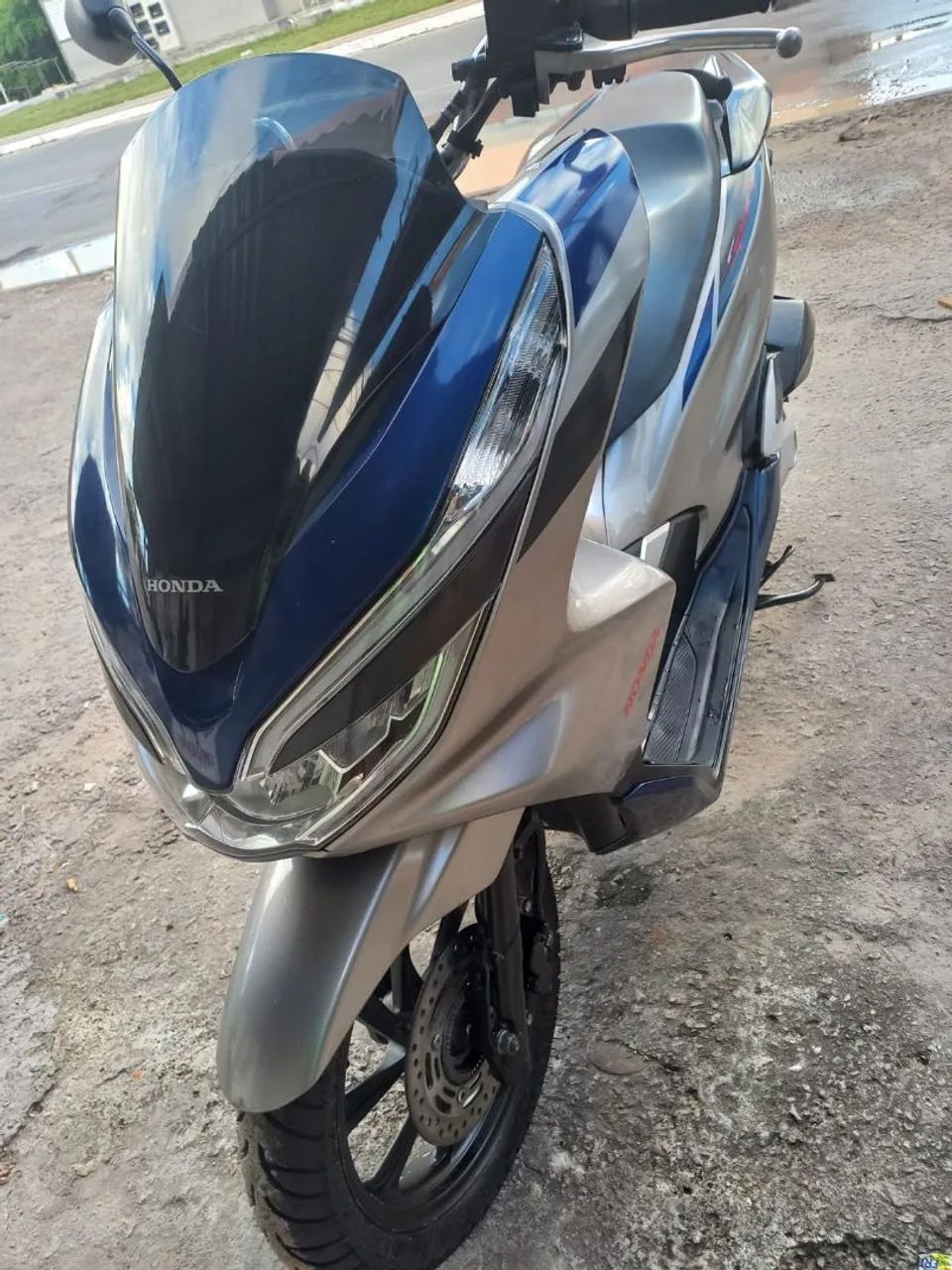 Honda pcx 2021