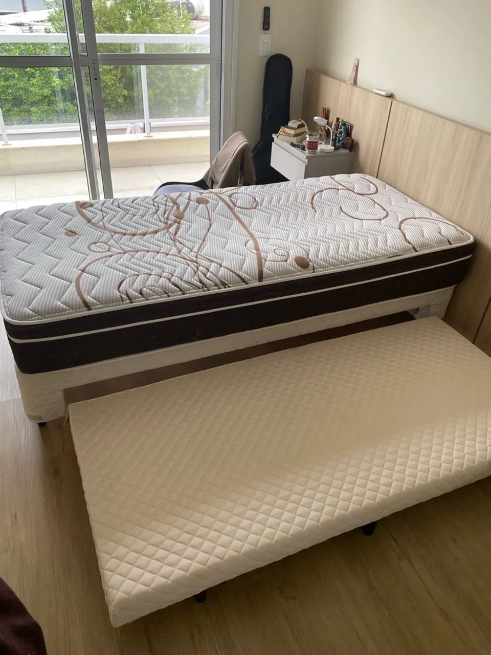Cama dupla de solteiro com colchão - Foto 2