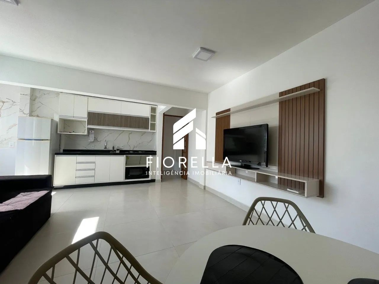 Apartamento à venda com 01quarto, mobiliado e vaga coberta, em Kobrasol, São José/SC.
