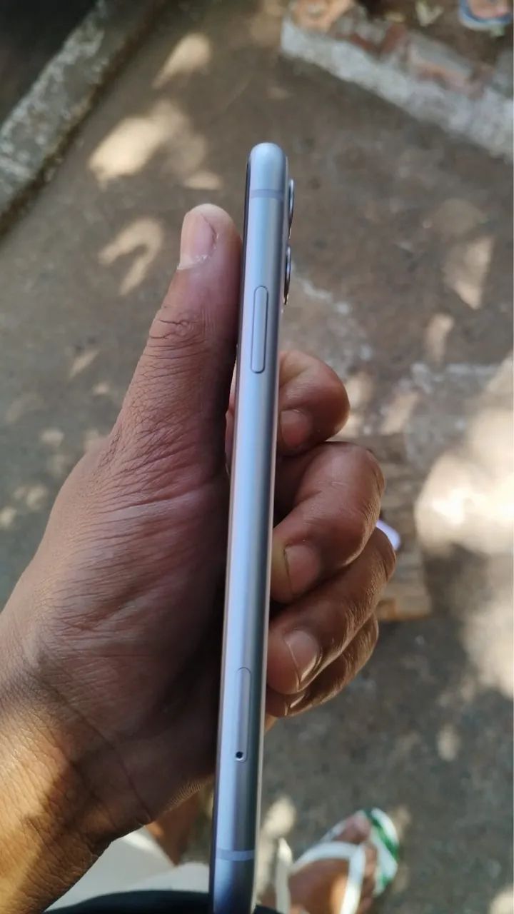     iPhone 11 64GB - Original e Bem Conservado - Foto 3