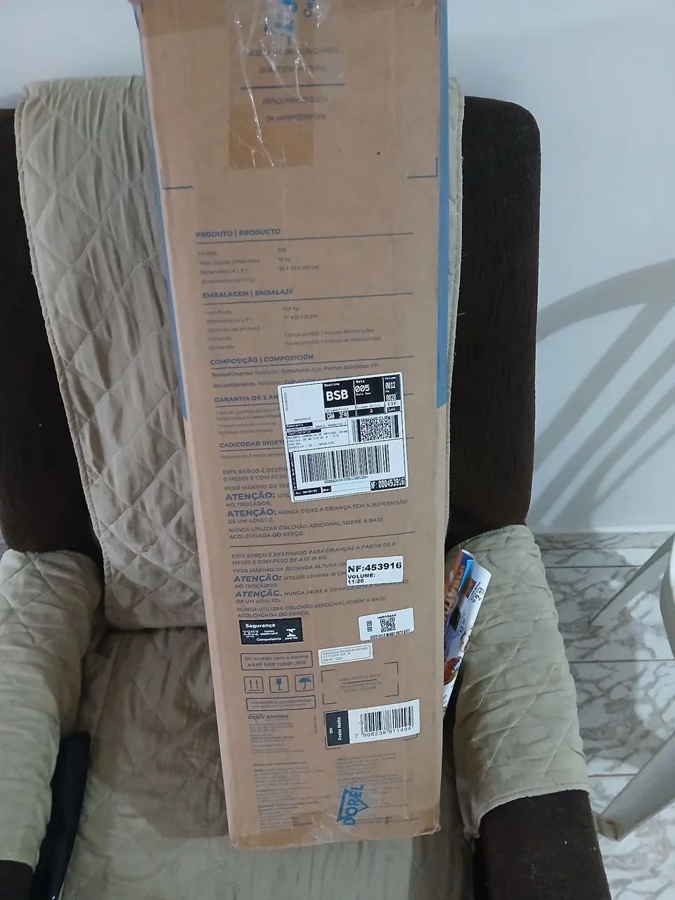 Vendo Berço na caixa, nunca usado.