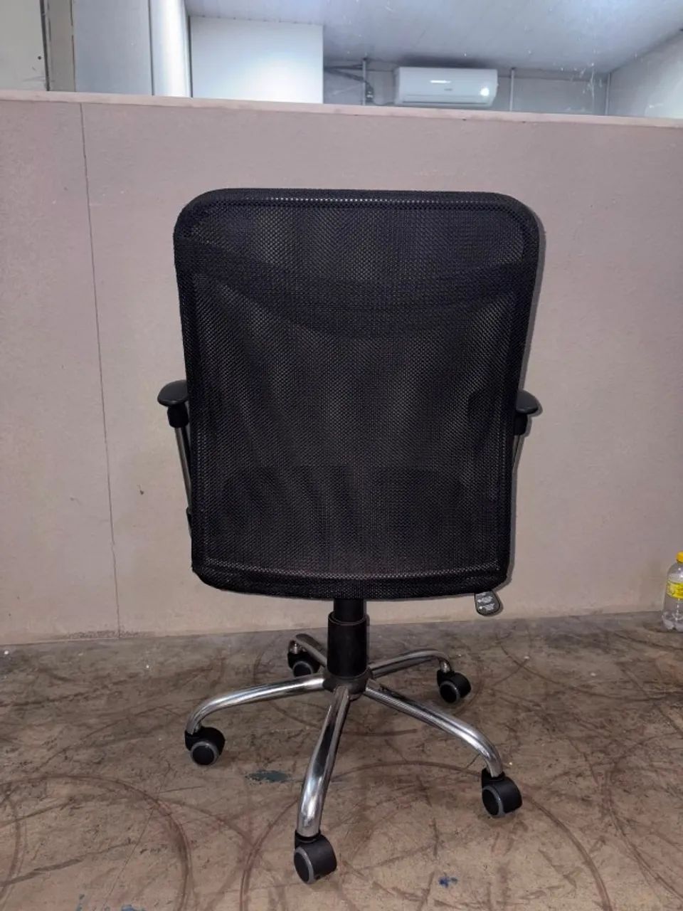 Cadeira de escritório usada - Foto 4