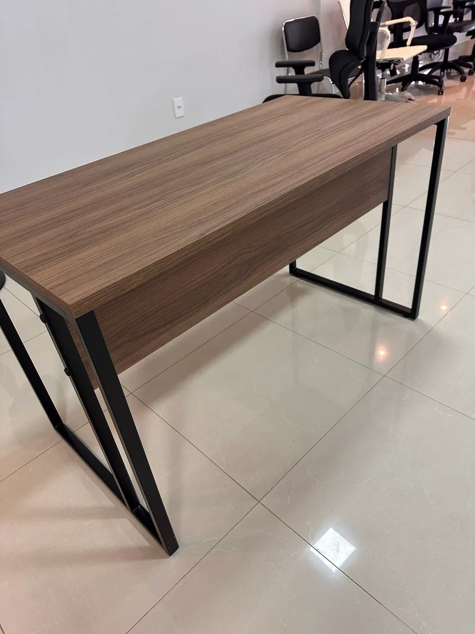 MESA DE ESCRITORIO 1.50x0.60 INDUSTRIAL - LOJA IKONMIXOFFICE 