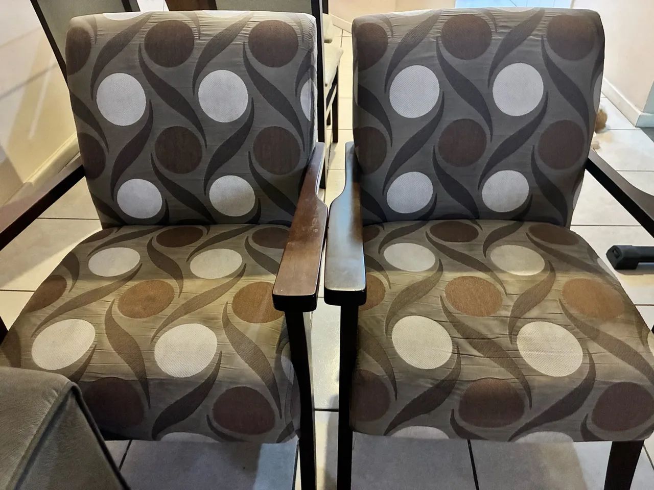 Poltronas decorativas/madeira