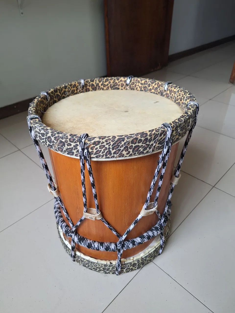 Caixa de folia (tambor)