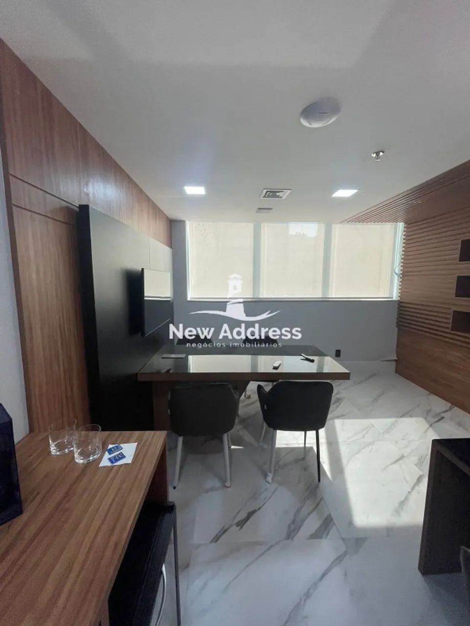 Sala Comercial com 42 m² à Venda no Shopping Praia da Costa - Foto 4