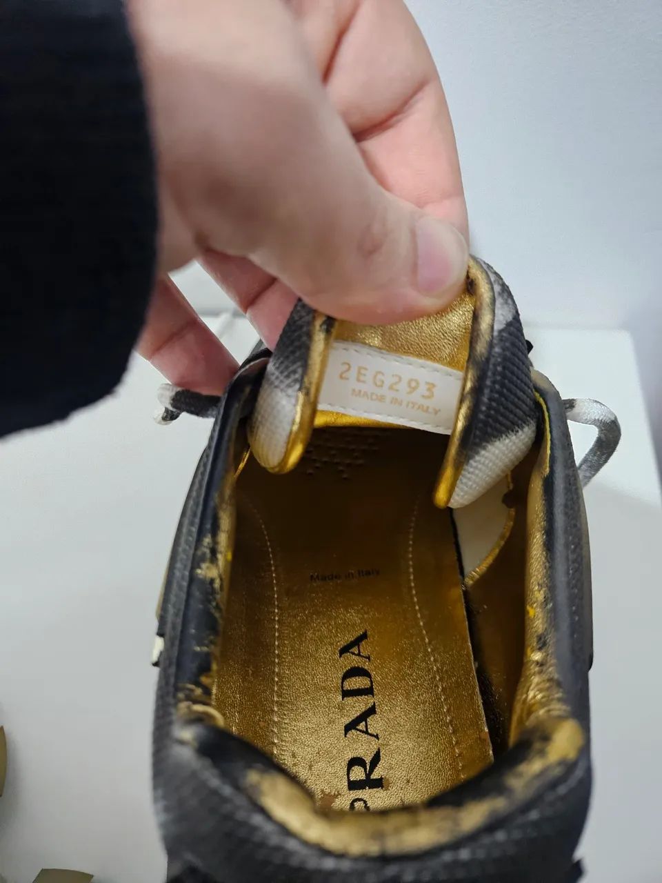 Tênis Prada Cloudbust Thunder Knit Black Gold - Calçados
