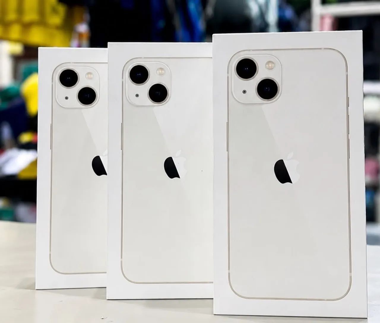 IPHONE 13 BRANCO 128GB LACRADO - Celulares e Smartphones