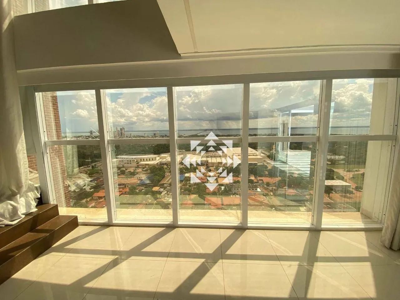 Cobertura duplex com 3 suítes e vista para o lago no Edifício Capim Dourado - Foto 4