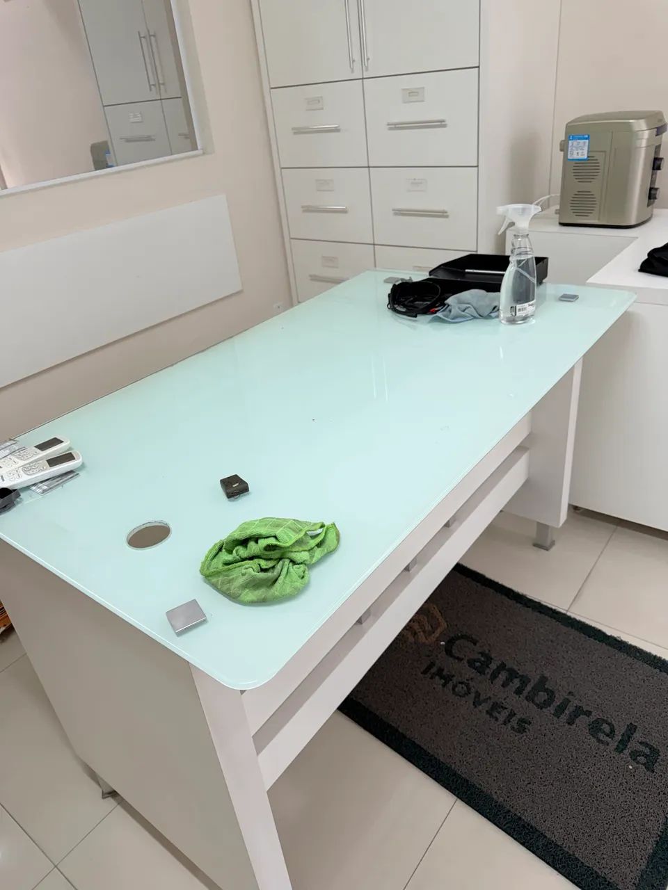 Mesa com tampo de vidro com MDF de qualidade escritório  - Foto 3