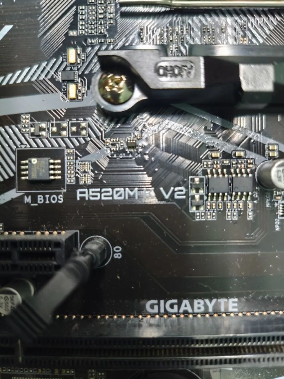 Placa Mae GigaByte A520M K V2 - Foto 3
