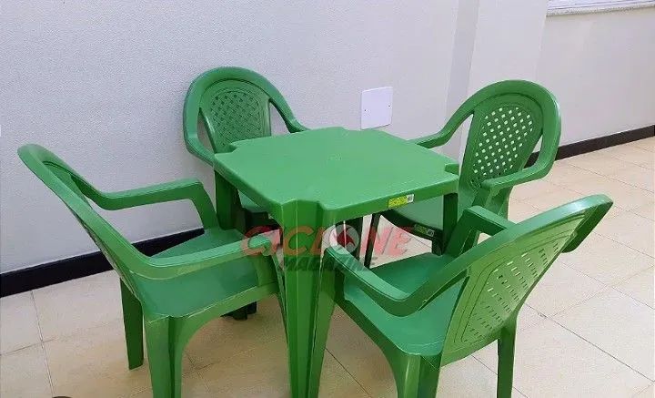 NOVA CANAÃ MESAS E CADEIRAS 