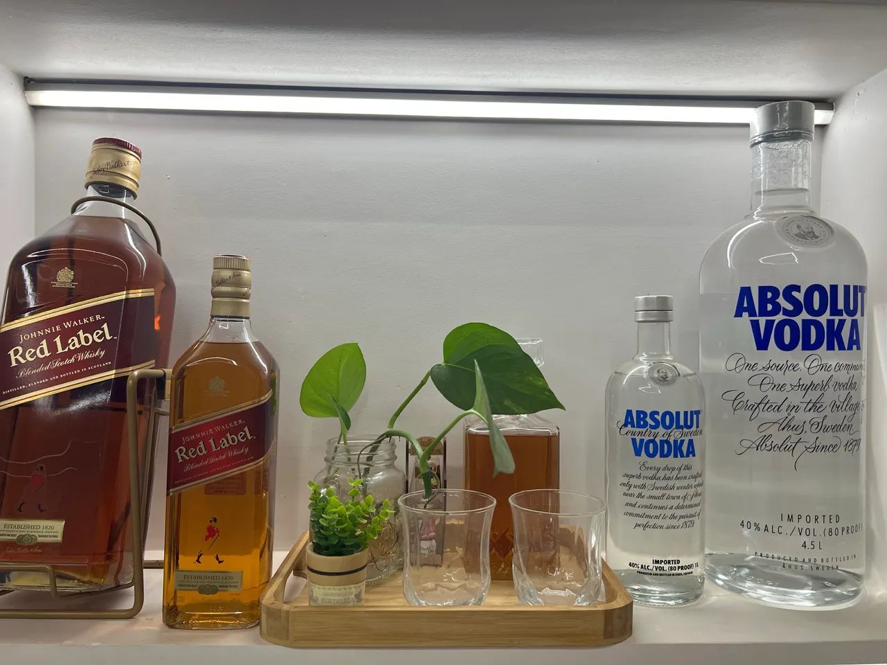 Vendo adega pessoal de wish, vodka e gin - Foto 3