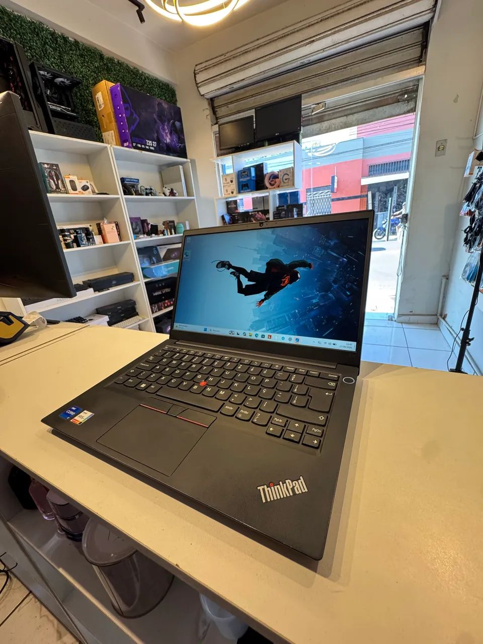 LENOVO E14 ? CORE i7 12ª GERAÇÃO