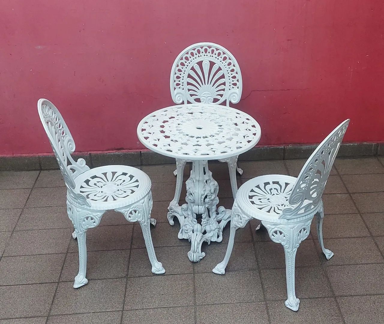 Conjunto de mesa e cadeiras para jardim ou área externa  - Foto 5